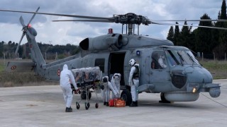 Solunum yetmezliği çeken Covid-19 hastası askeri helikopterle taşındı 