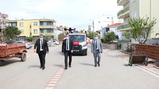 Bayramiç Belediyesi, 23 Nisan coşkusunu sokaklara taşıdı