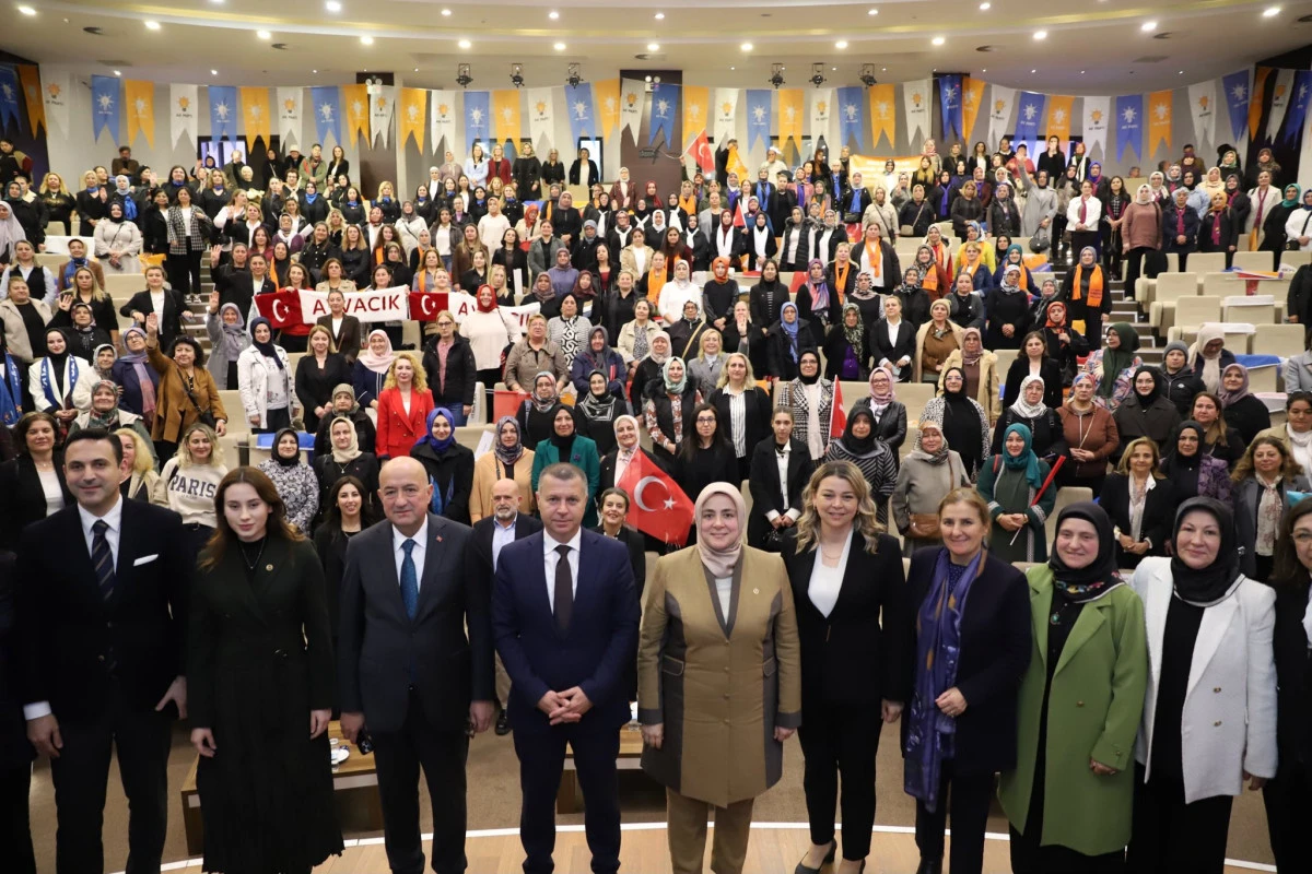 AK Partili kadınlardan Çanakkale’de coşkulu buluşma