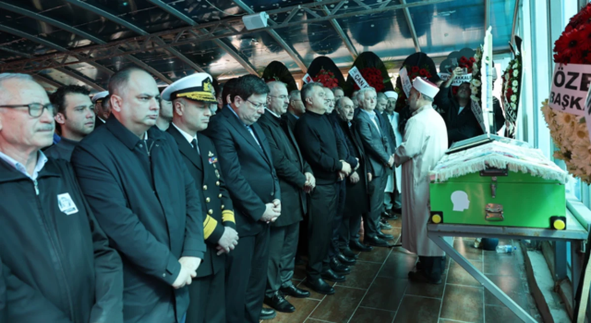 Başkan Arslan&rsquo;ın kızı İremnur&rsquo;a son g&ouml;rev