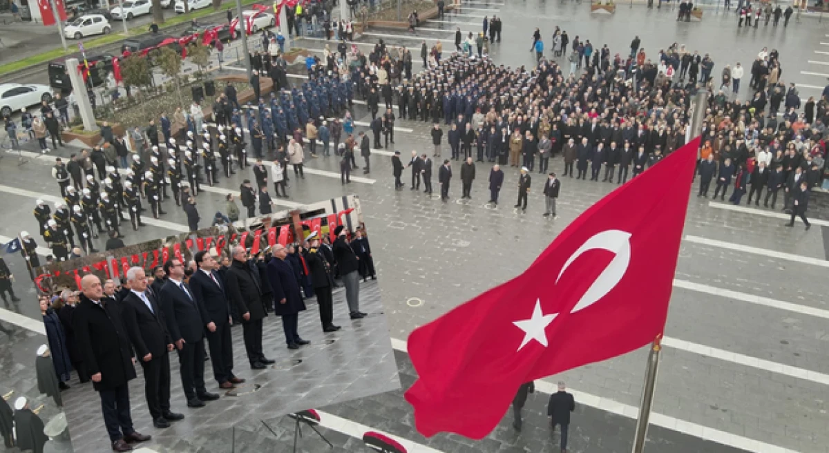 &Ccedil;anakkale Deniz Zaferi&rsquo;nin 111&rsquo;inci yıl d&ouml;n&uuml;m&uuml; t&ouml;renle kutlandı