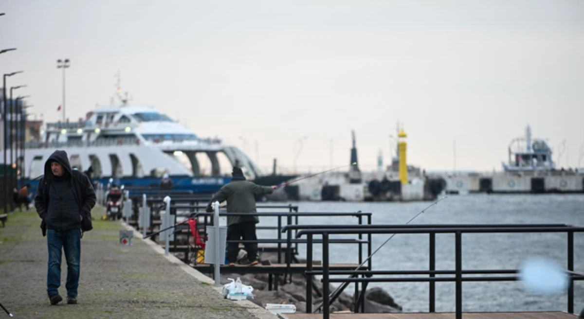 Çanakkale Yat Limanı’ndaki seyir terasları yenilendi