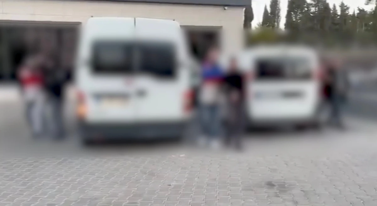 &Ccedil;anakkale&rsquo;de 7 g&ouml;&ccedil;men ka&ccedil;ak&ccedil;ısı tutuklandı!
