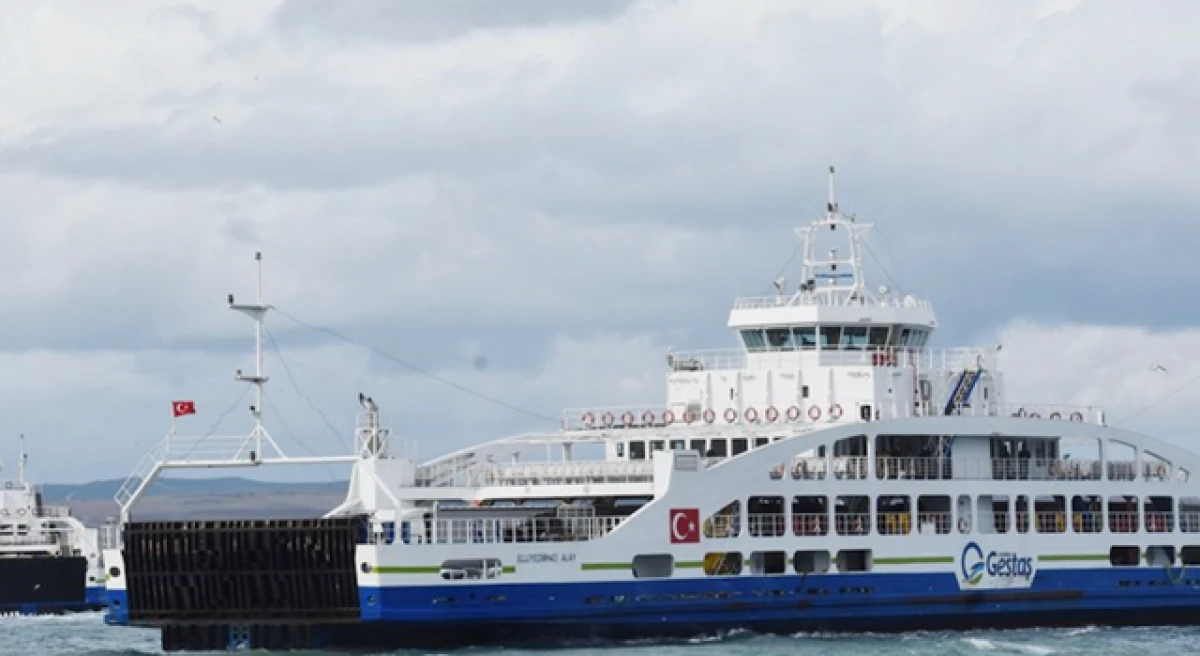 &Ccedil;anakkale&rsquo;de ada seferlerine fırtına engeli!