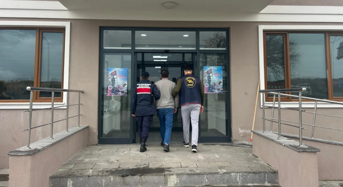 &Ccedil;anakkale&rsquo;de &ccedil;eşitli su&ccedil;lardan aranan 11 ş&uuml;pheli tutuklandı!