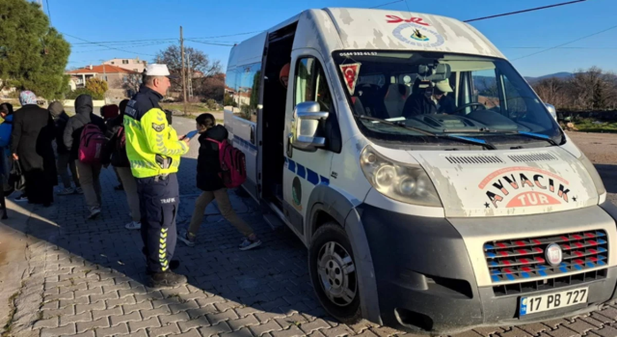 &Ccedil;anakkale&rsquo;de okul servisleri denetlendi