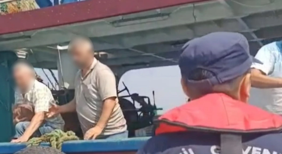 Çanakkale’de rahatsızlanan balıkçıya tıbbi tahliye