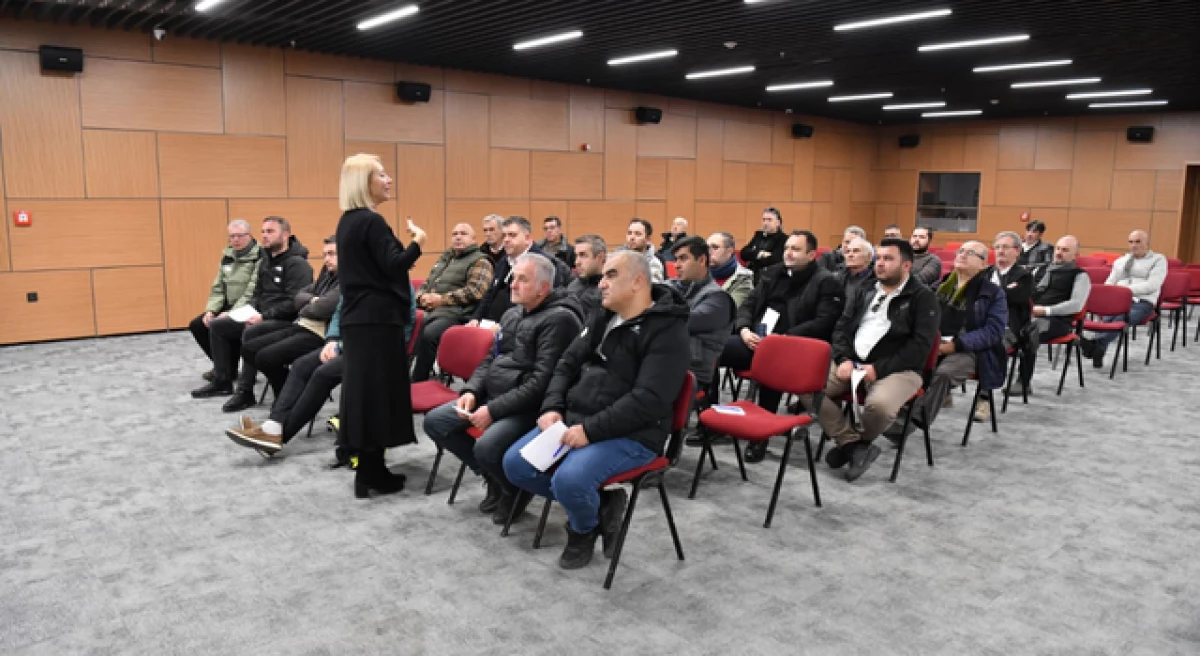 &Ccedil;anakkale&rsquo;de toplu taşıma şof&ouml;rlerine &ouml;fke kontrol&uuml; eğitimi