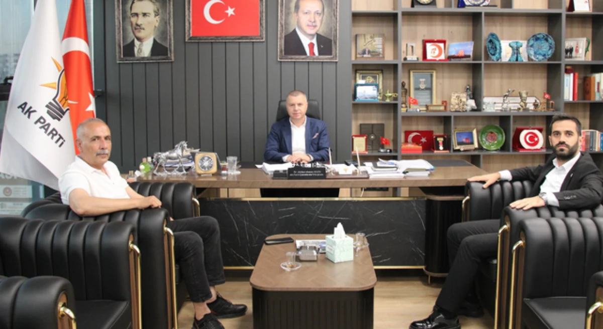CHP'li Eceabat Belediye Başkanı Saim Zileli, AK Parti&rsquo;ye katılıyor