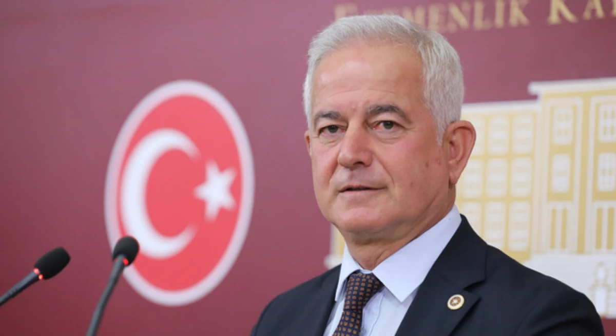 CHP’li Güneşhan: “Türk futbolu borç kıskacında!”
