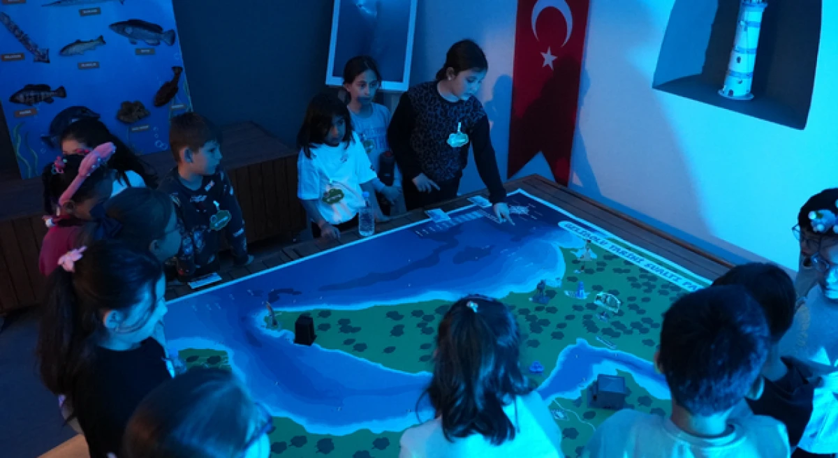 &Ccedil;ocuklar &Ccedil;anakkale&rsquo;nin derinliklerini keşfetti