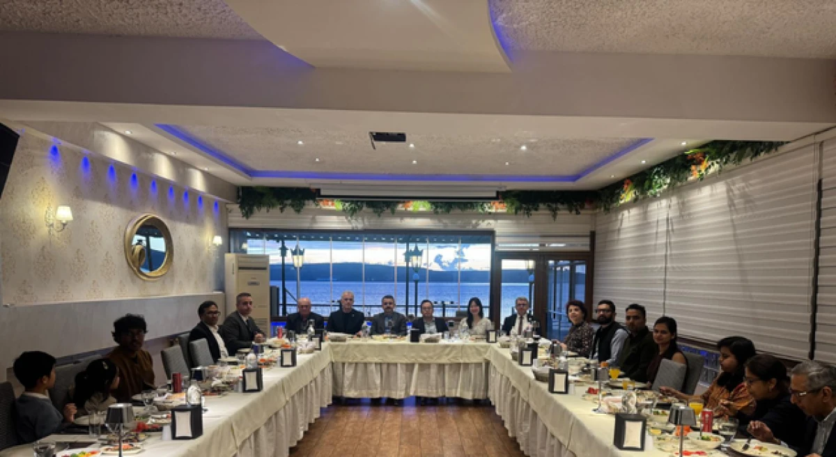 &Ccedil;TSO, Hindistan İstanbul Başkonsolosu Vinito ile yemekte buluştu