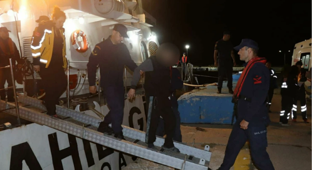 Gökçeada’da rahatsızlanan vatandaşa tıbbi tahliye