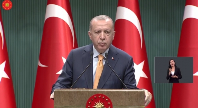 Cumhurbaşkanı Erdoğan: "Yüz yüze eğitimi genişletme kararı aldık"
