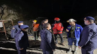 Vali Aktaş, göçük altında kalan maden işçisini kurtarma çalışmalarını inceledi