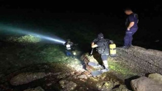 Çanakkale'de denize dalan dalgıç top mermisi buldu