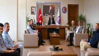 AK Parti’den, Rektör Erenoğlu’na ziyaret - Çanakkale Yorum