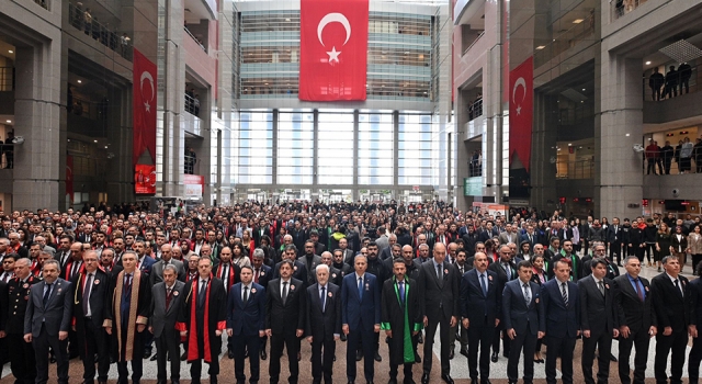 Şehit Savcı Mehmet Selim Kiraz, İstanbul Adliyesi'nde düzenlenen törenle anıldı