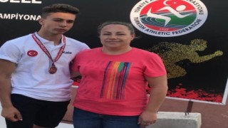 Çanakkaleli sporcu Türkiye şampiyonu oldu