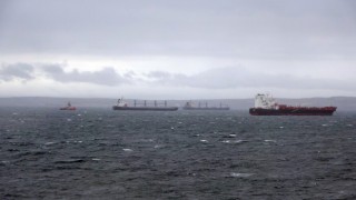 Çanakkale Boğazı'nda kaza yapan gemilerde incelemeler sürüyor