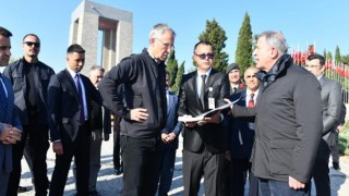 NATO Genel Sekreteri Stoltenberg, Çanakkale’de Şehitler Abidesi’ni ziyaret etti